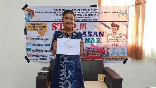 Dinobatkan Sebagai Anak Inspiratif, Roslinda Terima Anugerah KPAI